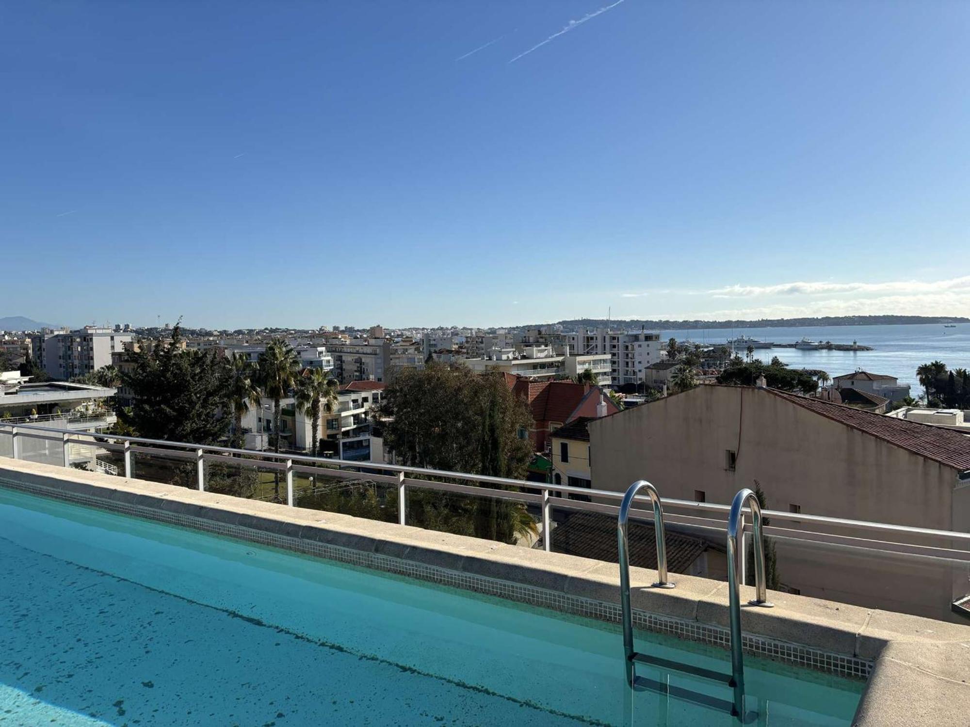 Studio Agreable Avec Loggia, Garage Et Plage A Proximite - 2 Couchages, Golfe-Juan - Fr-1-252-62 Kültér fotó