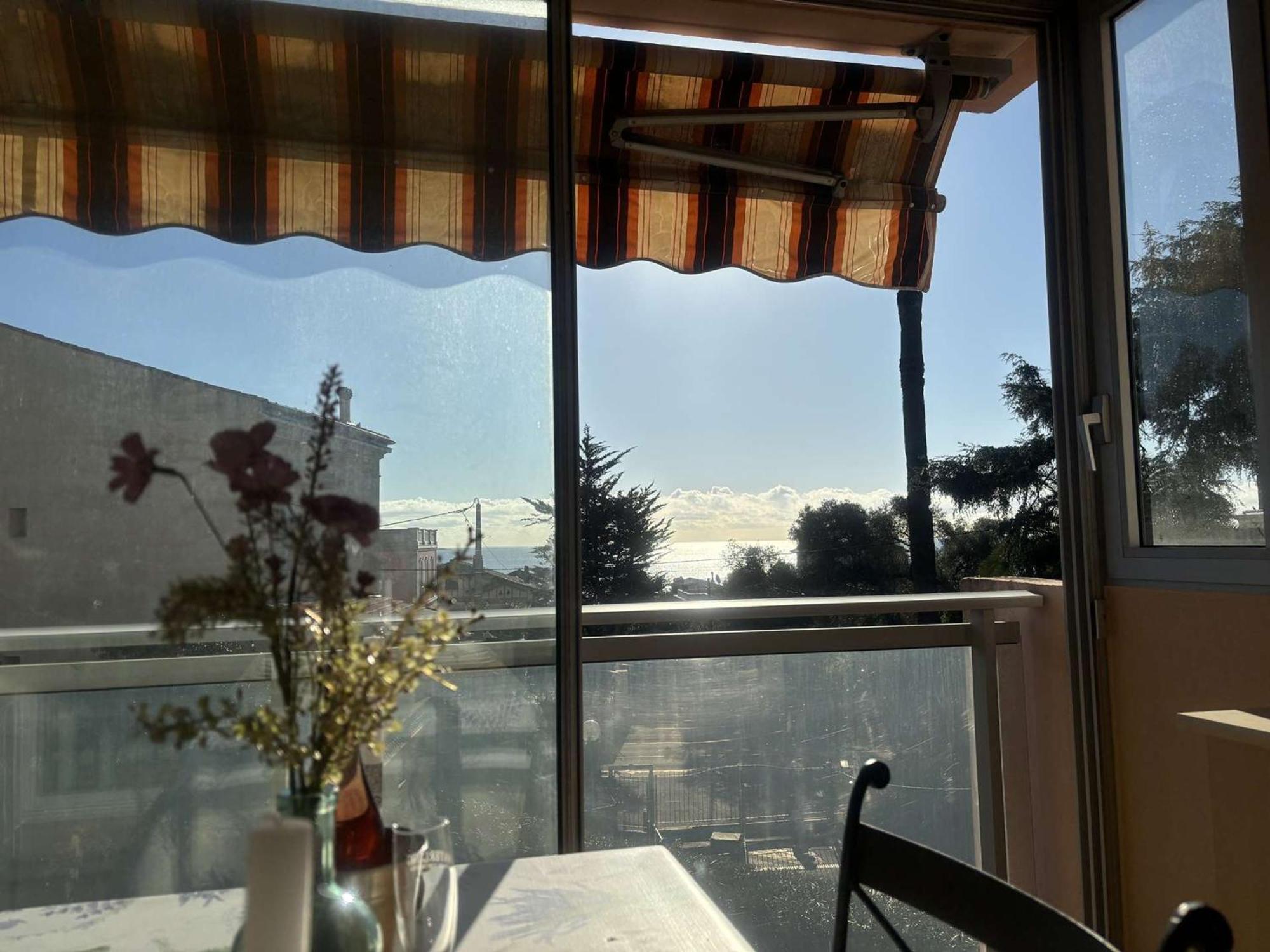 Studio Agreable Avec Loggia, Garage Et Plage A Proximite - 2 Couchages, Golfe-Juan - Fr-1-252-62 Kültér fotó