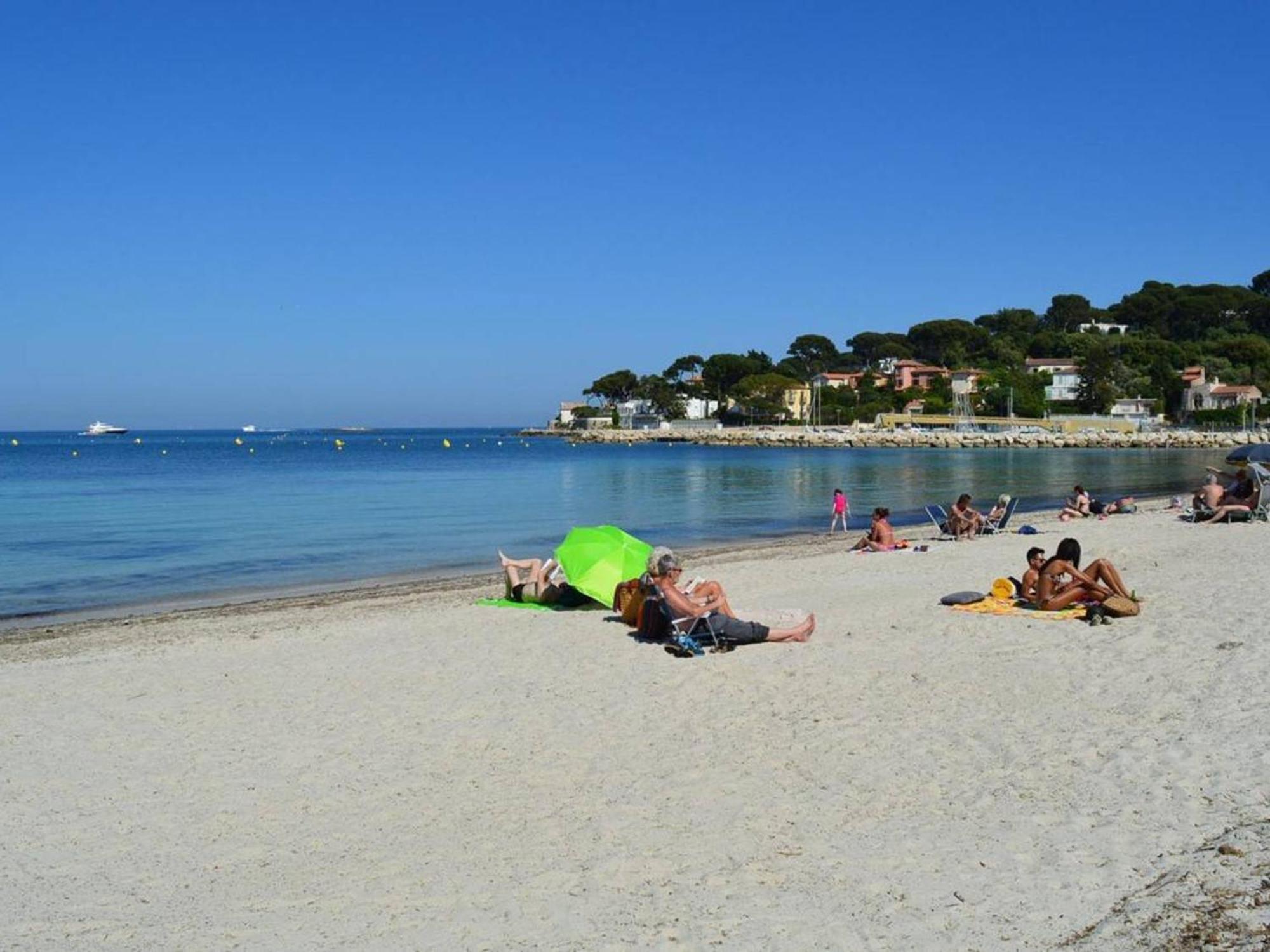 Studio Agreable Avec Loggia, Garage Et Plage A Proximite - 2 Couchages, Golfe-Juan - Fr-1-252-62 Kültér fotó